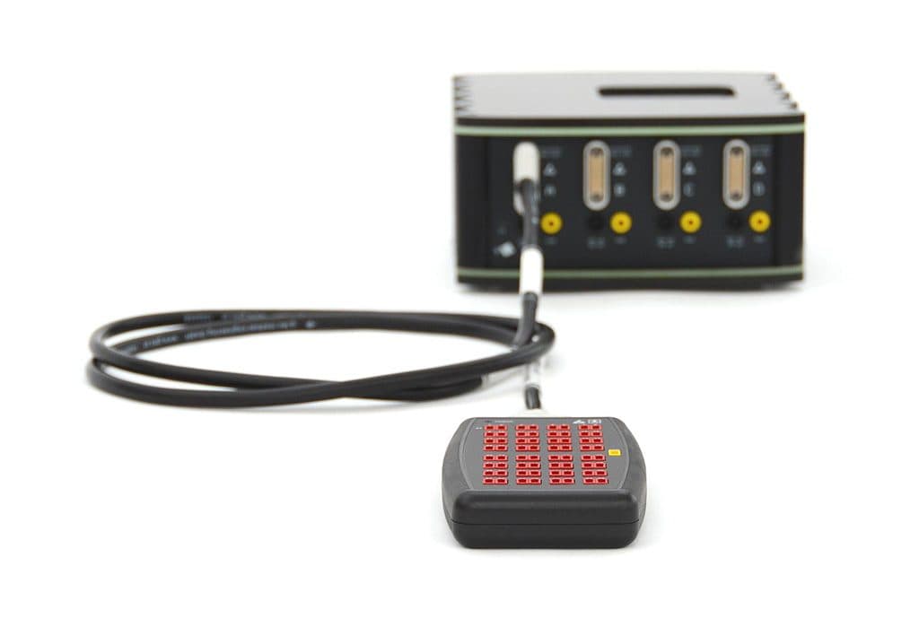 A single 64-channel connector box and g.HIamp