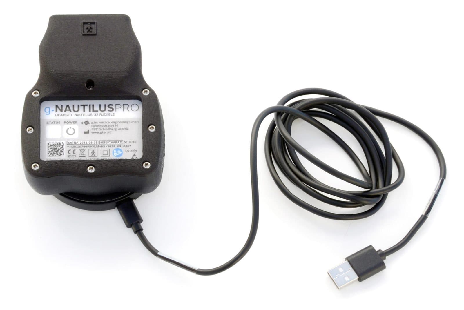 g.Nautilus Pro Flexible with its charging pad and USB cable